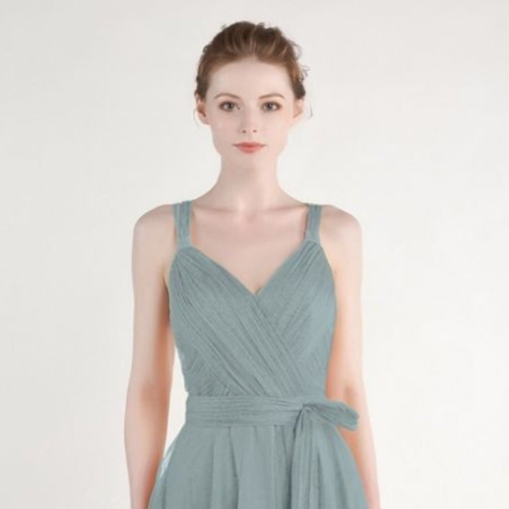 Tulle and Chantilly - Long V Neck Tulle Bridesmaid Dress